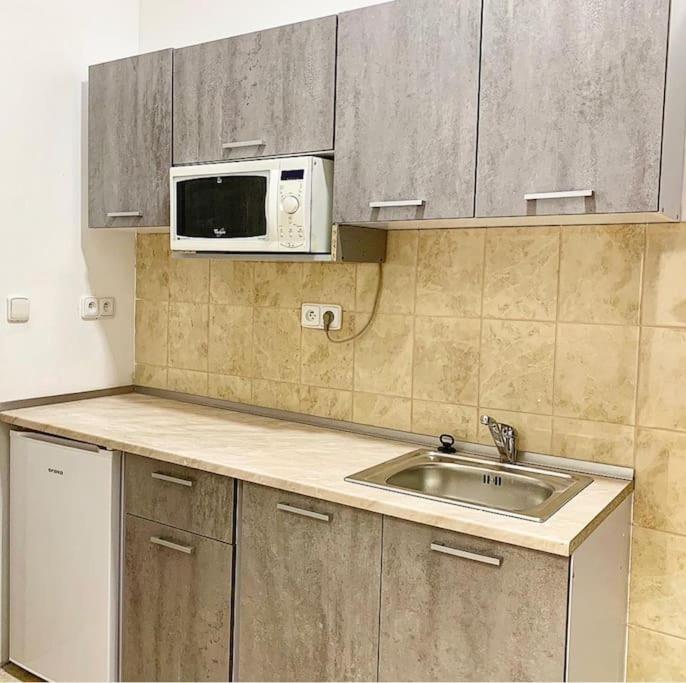 Cozy Apartment Near Hockey & Football Arena 布拉迪斯拉发 外观 照片